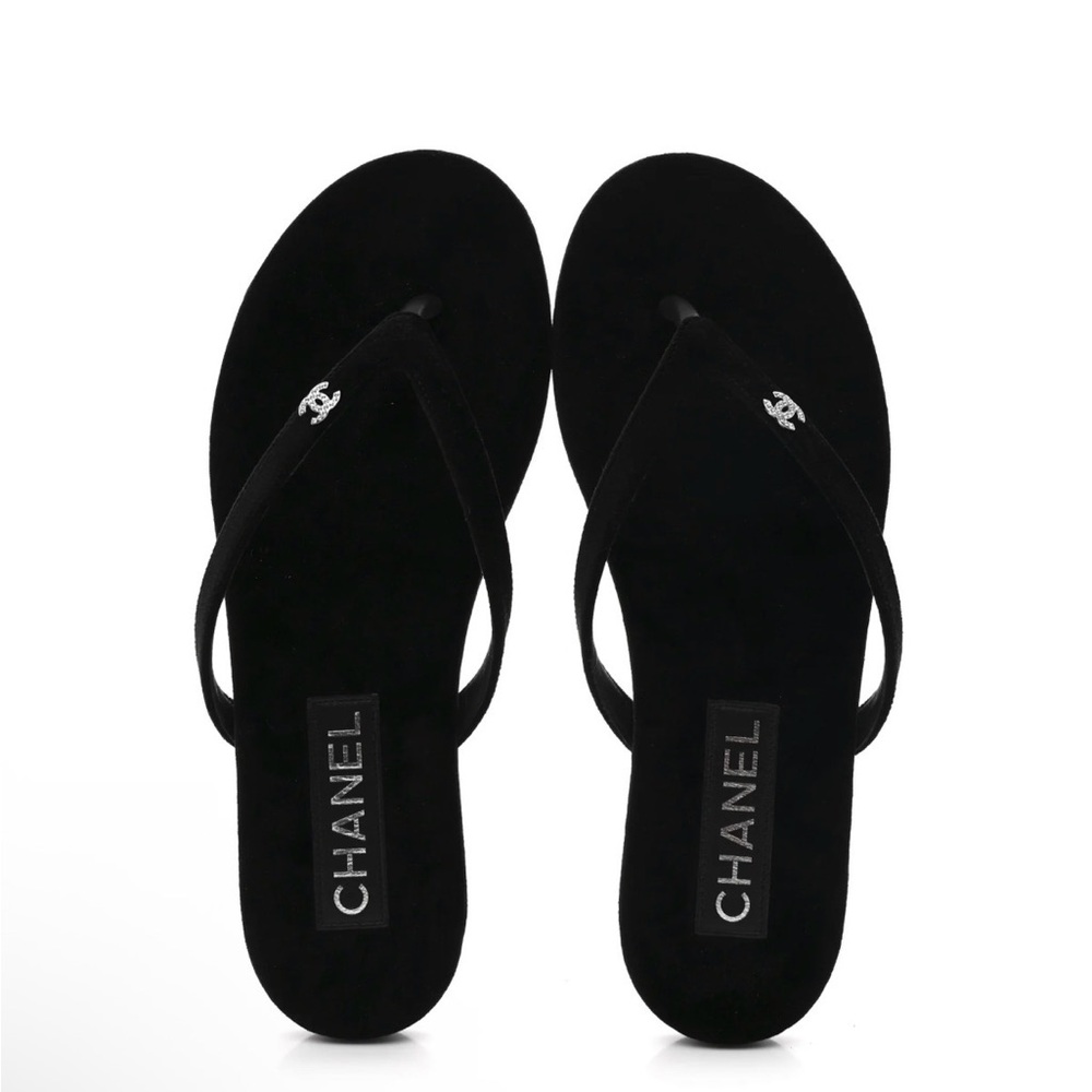 Chanel Black Women's Flip Flops size 37 Us size 7